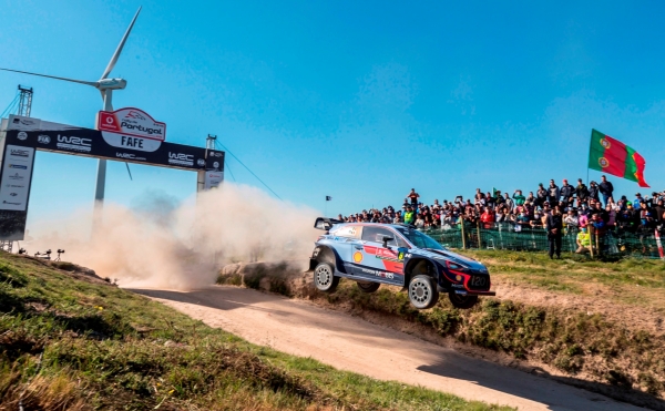 현대차 월드랠리팀이 '2018 WRC 포르투갈 랠리'에서 종합우승의 타이틀을 거머쥐었다.