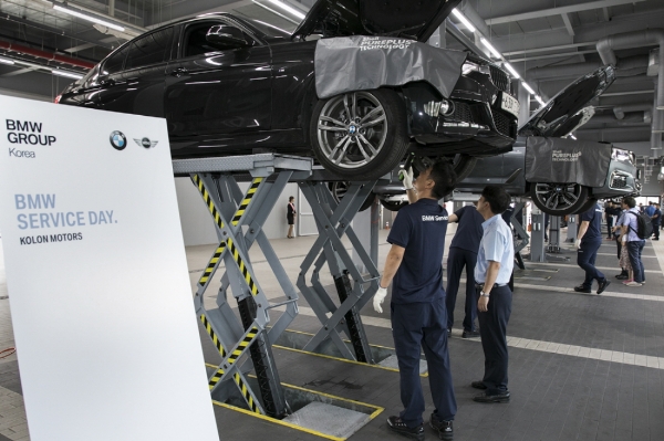 BMW 그룹 코리아가 부천 서비스센터에서 고객 대상으로 'BMW 서비스데이'를 개최했다고 밝혔다.