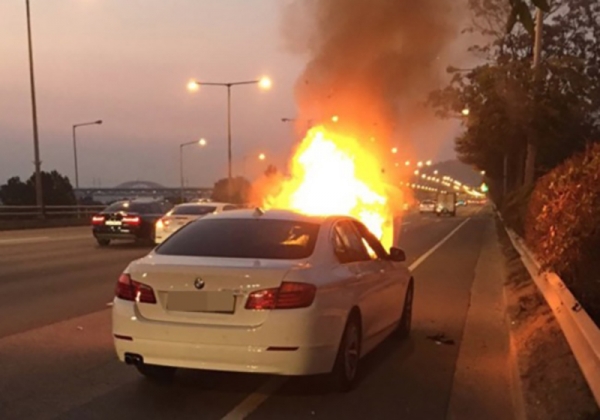 BMW 520d 차량에서 반복되는 화재로 인해 차주들이 집단 소송을 제기했다.