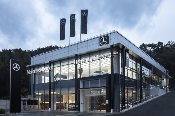 메르세데스-벤츠 코리아 공식딜러 한성모터스가 부산 북구 전시장만의 특색 있는 'Mercedes-AMG' 시승행사를 진행한다고 밝혔다.