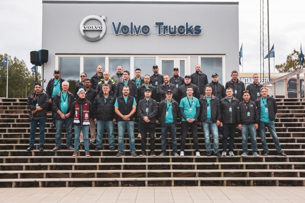 볼보트럭이 스웨덴 고텐버그에 위치한 볼보트럭 익스피리언스 센터에서 ‘2018 연비왕 세계대회’를 개최했다고 밝혔다.