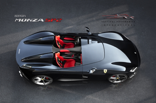 페라리 ‘몬자 SP2 (Monza SP2)‘가 34회 파리 국제 자동차 페스티벌에서 ’가장 아름다운 슈퍼카’로 선정됐다.