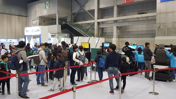 도로교통공단이 2019 서울모터쇼 협력기관으로 참여해 ‘교통안전 체험교육’ 홍보부스를 운영한다고 밝혔다.