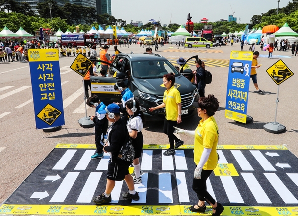 쉐보레가 9일부터 3일간 여의도 공원에서 개최되는 서울안전한마당에 참가, ‘2019년 어린이 교통안전 캠페인’을 공식적으로 시작한다.