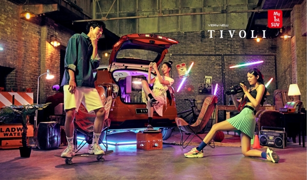 쌍용차가 티볼리 고객을 위한 참여형 이벤트 'TIVOLI Like This'를 연속 시행하고, 선물과 함께 직장인들을 응원 방문하는 '쿨앤스위트 딜리버리'를 실시한다.