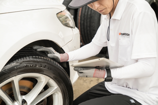 한국타이어가 타이어 안전관리 현황 조사 결과, 점검 타이어 중 46%가 관리상태 부적합인 것으로 나타났다.