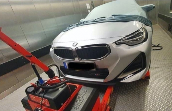 BMW 차세대 2시리즈 쿠페가 온라인을 통해 일부 디자인이 유출됐다. (출처 ː Wilco blok 인스타그램 계정)