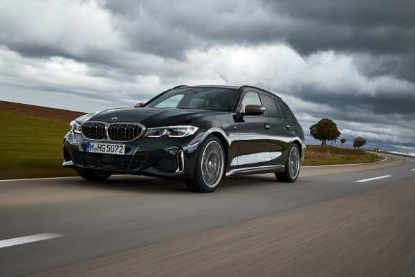 BMW 코리아가 운전 재미와 활용성을 동시에 제공하는 ‘뉴 3시리즈 투어링’을 국내에식 출시한다