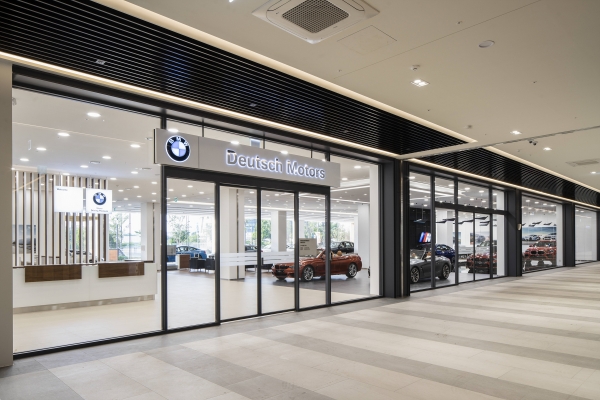 BMW 그룹 코리아 공식 딜러 도이치 모터스가 수원 도이치오토월드에 BMW, MINI 전시장을 오픈했다.