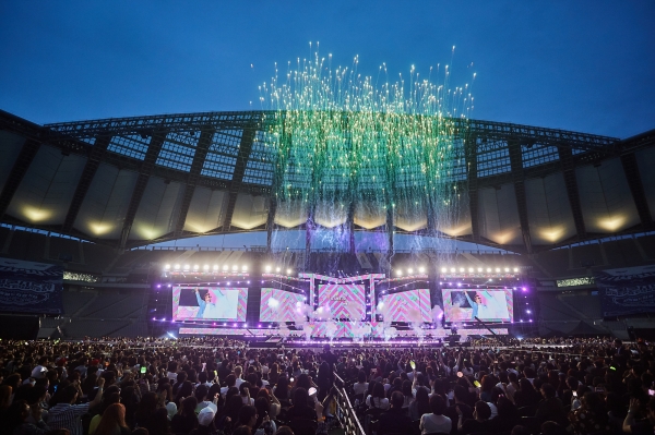 지난해 5월, 서울 월드컵 경기장에서 열린 제 25회 드림콘서트 공연 모습