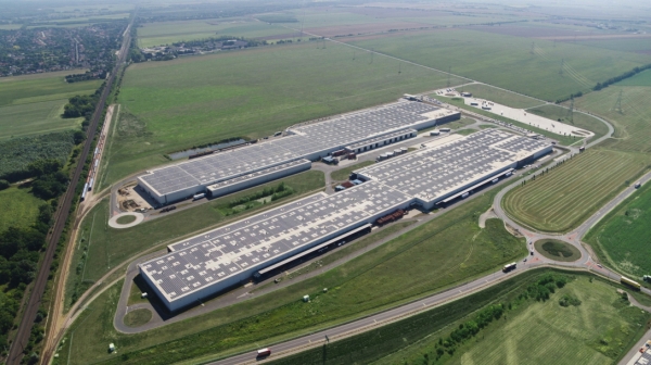 아우디가 헝가리 기요르(Gyor) 소재 아우디 헝가리 공장이 유럽 최대의 태양광 지붕 설비를 구축하고, 탄소 중립화를 달성했다.