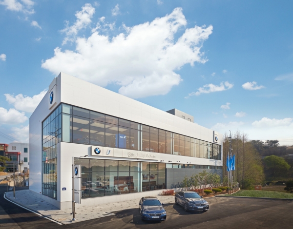 BMW코리아 공식 딜러 삼천리 모터스가 BMW 세종 통합센터를 새롭게 오픈한다.