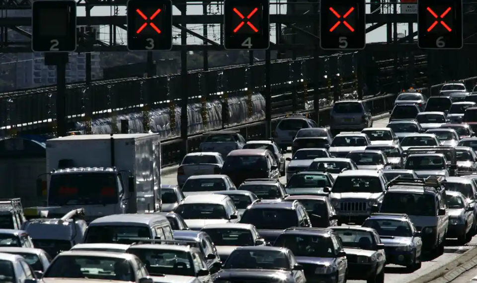 세계 주요 자동차업체들이 지구온난화 억제를 외면하고 있다는 보고서가 나왔다.