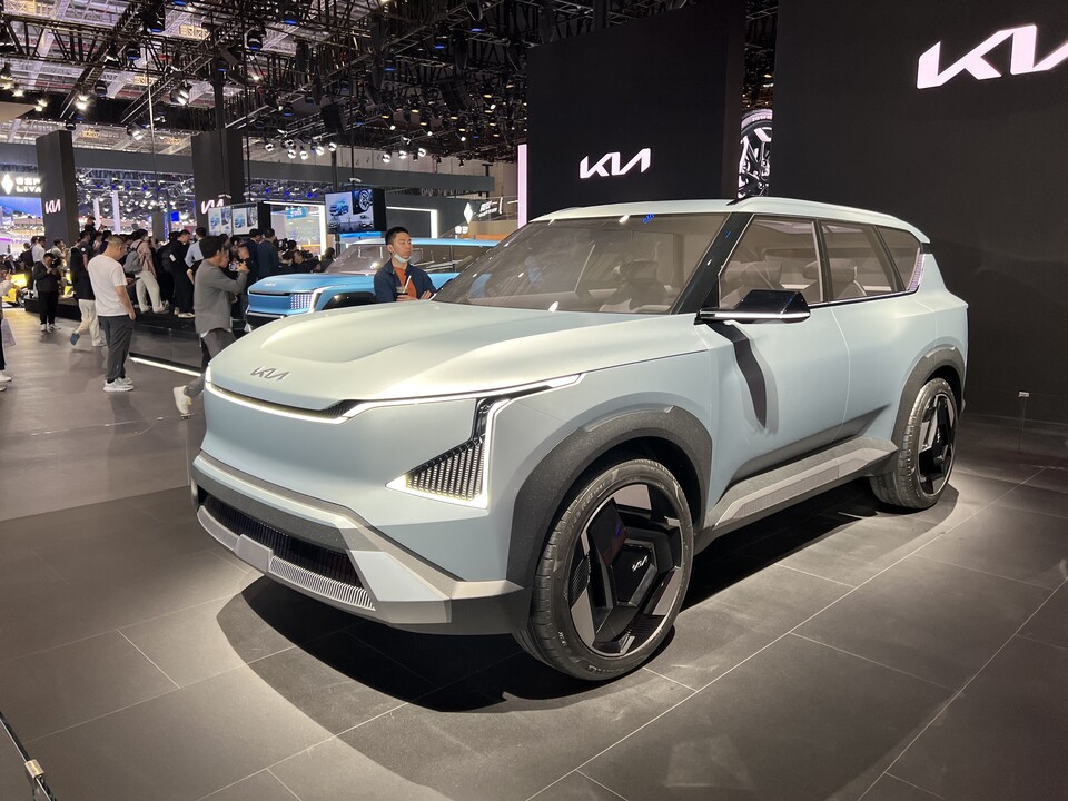 2023 상하이모터쇼에서 첫 공개된 기아 EV5콘셉트