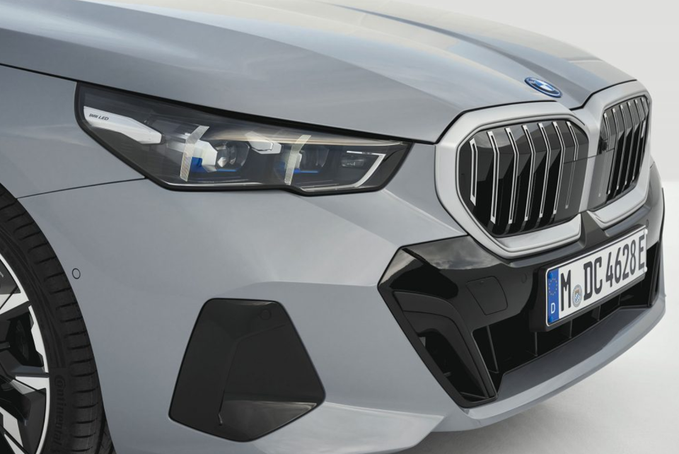 BMW 8세대 신형 5시리즈가 오는 10월 출시된다.