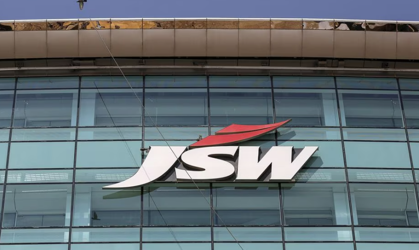 인도 철강그룹 JSW가 LG에너지솔루션에 인도 전기차 배터리 합작생산을 타진한 것으로 전해졌다.