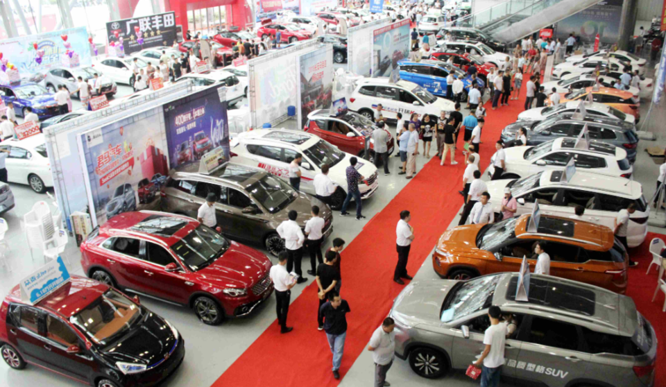 올해 중국 신차판매량이 사상 처음으로 3천만대를 넘어설 전망이다.