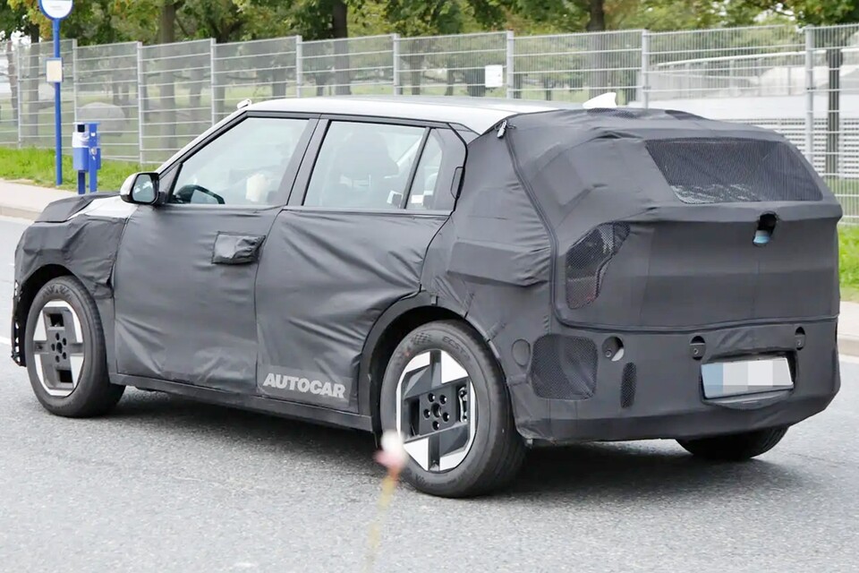 사진 : 기아 EV3 테스트카 (출처=Auto Car)