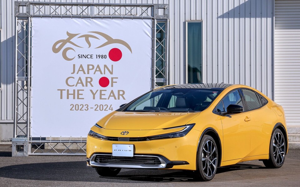 일본 올해의 차 어워드에 선정된 토요타 5세대 '프리우스'