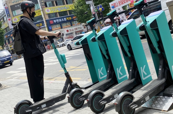 전동킥보드 무선충전주차시설 이미지. (본 기사 내용과 직접 관련 없습니다)