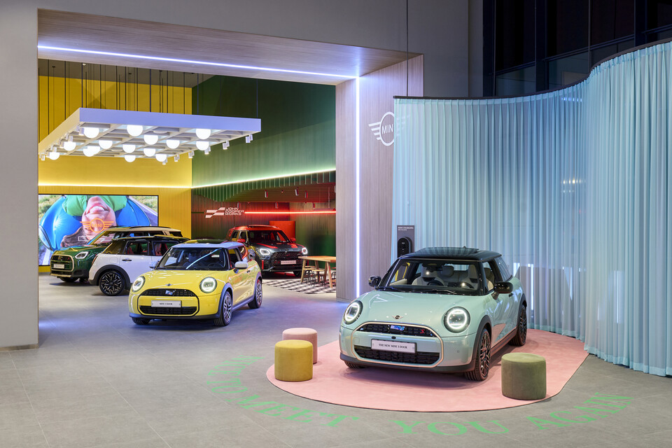 사진 : BMW 드라이빙 센터 MINI 전시 존