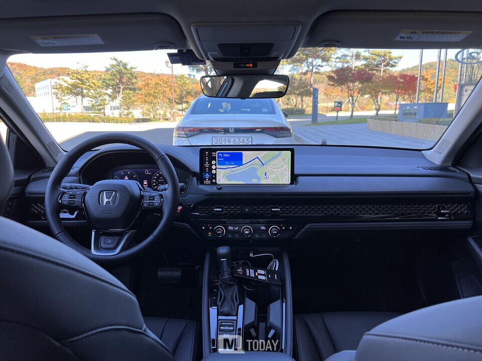 사진 : 혼다 올 뉴 어코드 실내