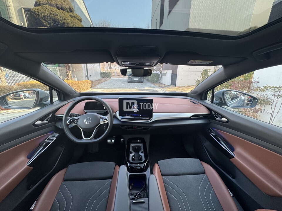 [Test Drive ] Volkswagen ID.5, design. interior space utilization is ...