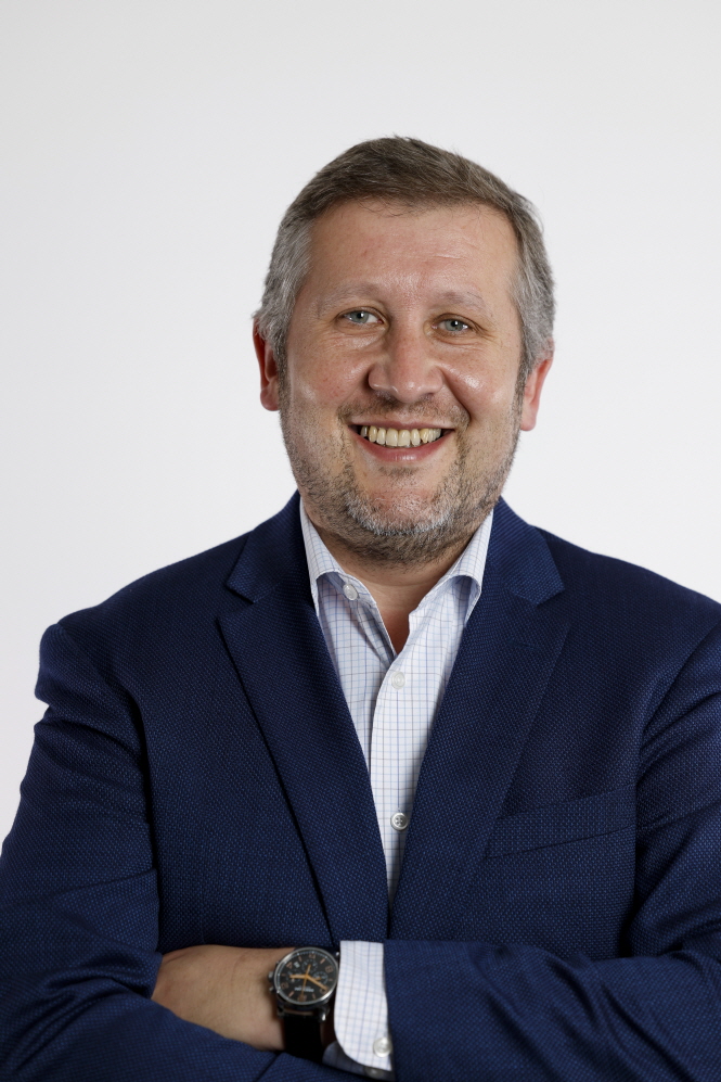 SzymonWalus-Senior Vice President Head of Strategy and Governance Hyundai Motor Company