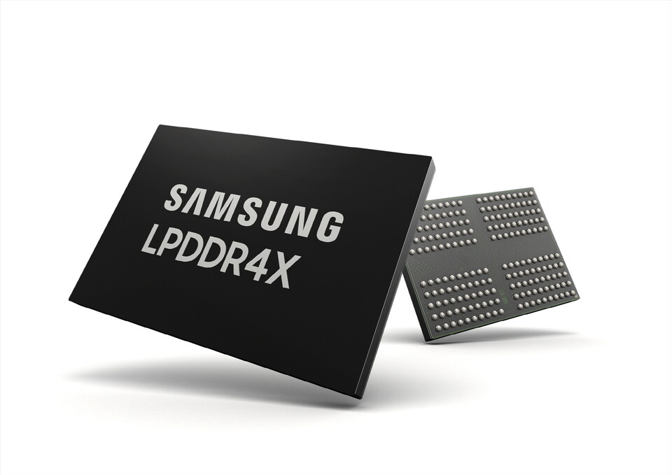  삼성전자가 DDR4 메모리 모듈을 올 연말까지만 공급한다.