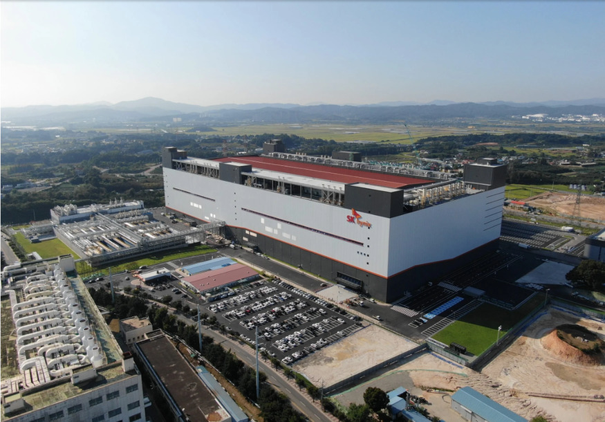 충북 청주 소재 SK하이닉스 M15 팹 전경