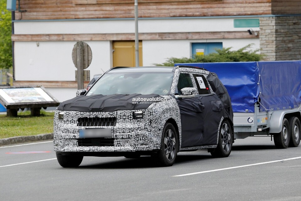 사진 : 기아 셀토스 풀체인지 테스트카 (출처=Autoevolution)