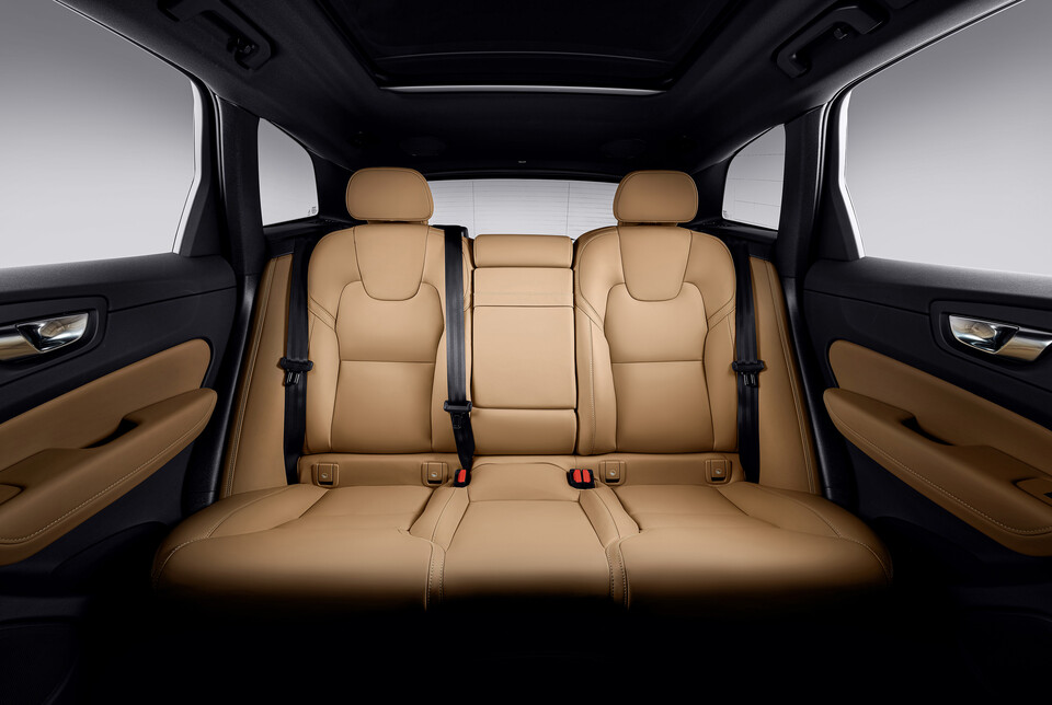 볼보 XC60 인테리어