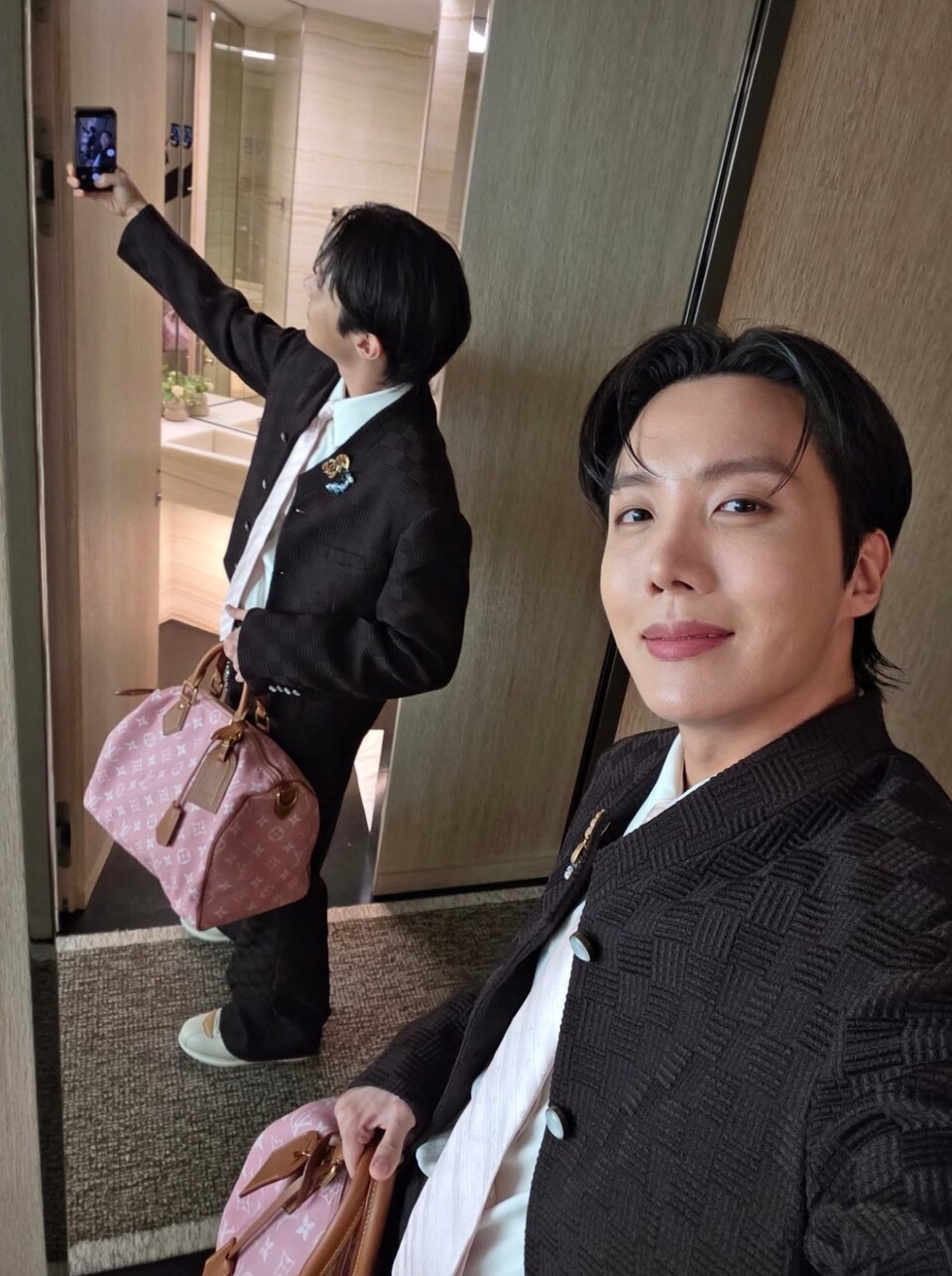 사진 : BTS 제이홉 (출처=인스타그램/@uarmyhope)
