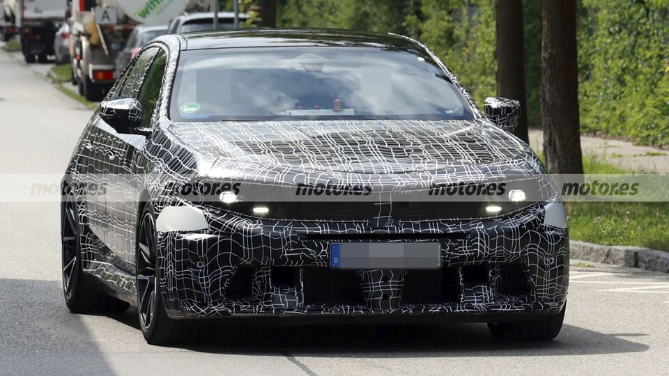 사진 : BMW M5 페이스리프트 테스트카 (출처=Motor.es)