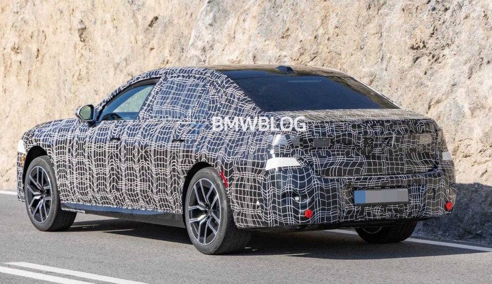 사진 : BMW 7시리즈 페이스리프트 테스트카 (출처=BMW BLOG)