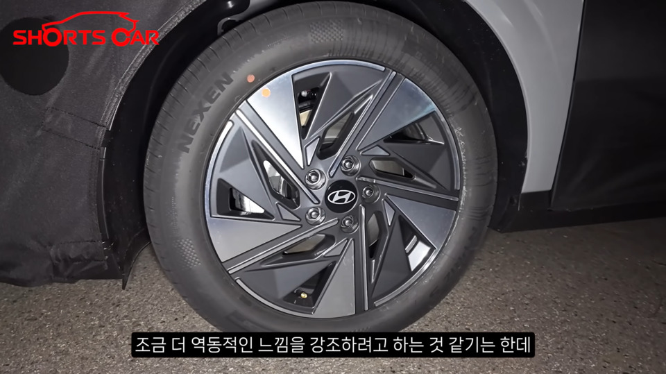 현대차 '아반떼 풀체인지' 테스트카 (출처 : 숏카)