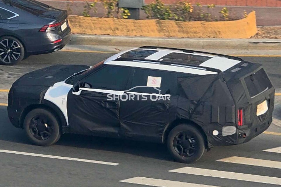 사진 : 기아 텔루라이드 풀체인지 테스트카 (출처=Shorts Car)