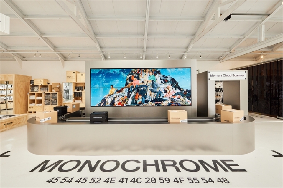BTS MONOCHROME モノクローム ポップアップ グク BTS ジョングク グク POP-UP MONOCHROME ポップアップ