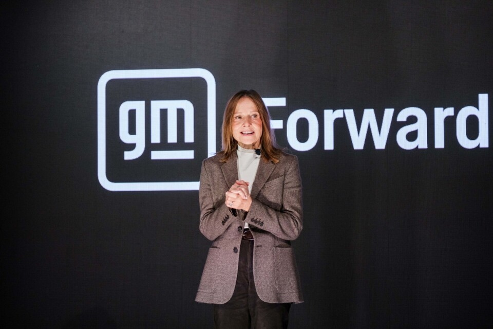 GM, 2028년 에스컬레이드 IQ에 고속도로 자율주행⋯AI 전략 전면 확대