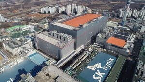 [2025 뉴욕 오토쇼] 젊은 감성 꽉 채웠네! 기아 K4 해치백, 디자인·성능 살펴...