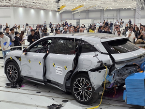 지커 7X 충돌 테스트 관련 보도 이미지